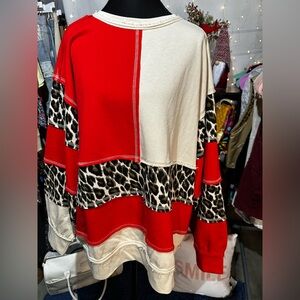 Stylish Red and Cream Leopard Print Women's Sweatshirt